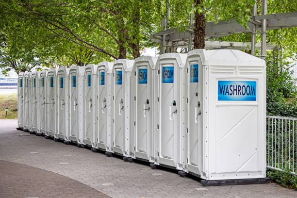 Best Portable restroom trailer rental  in Saukville, WI