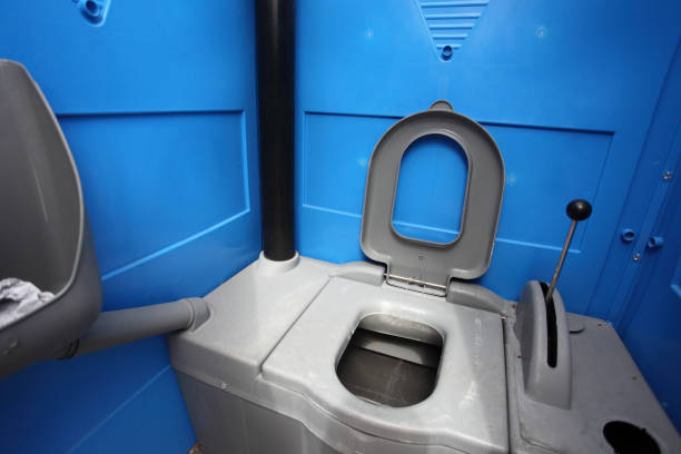 Porta potty delivery and setup in Saukville, WI